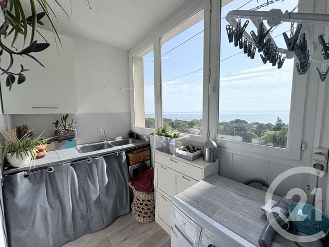Appartement F5 &agrave; vendre - 5 pi&egrave;ces - 92 m2 - Martigues - 13 - PROVENCE-ALPES-COTE-D-AZUR