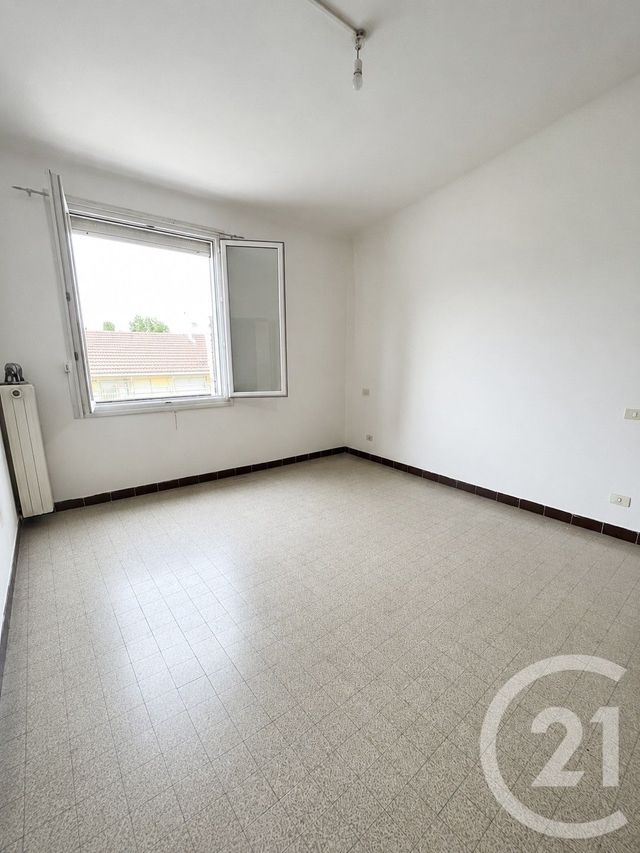 Appartement &agrave; vendre - 4 pi&egrave;ces - 85,81 m2 - Marignane - 13 - PROVENCE-ALPES-COTE-D-AZUR