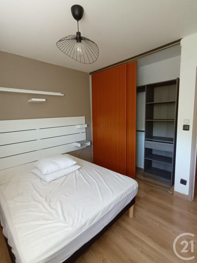 Appartement T4 &agrave; louer - 4 pi&egrave;ces - 72,93 m2 - Martigues - 13 - PROVENCE-ALPES-COTE-D-AZUR