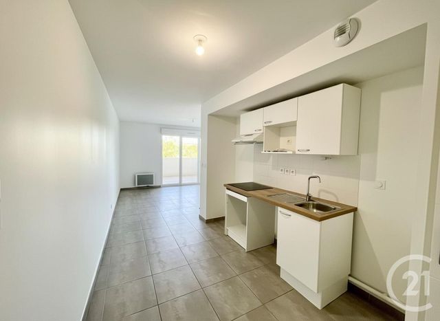 Appartement T3 &agrave; louer - 3 pi&egrave;ces - 61 m2 - Martigues - 13 - PROVENCE-ALPES-COTE-D-AZUR