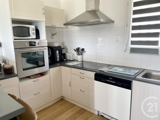 Appartement T4 &agrave; louer - 5 pi&egrave;ces - 97,13 m2 - Martigues - 13 - PROVENCE-ALPES-COTE-D-AZUR
