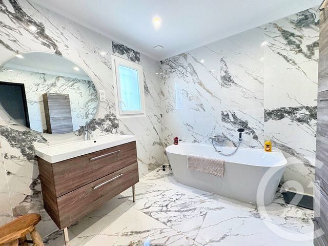 Maison à vendre - 4 pièces - 130 m2 - St Mitre Les Remparts - 13 - PROVENCE-ALPES-COTE-D-AZUR