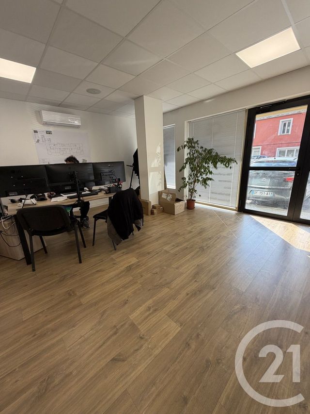 Local commercial à louer - 100.0 m2 - 202 - Haute-Corse