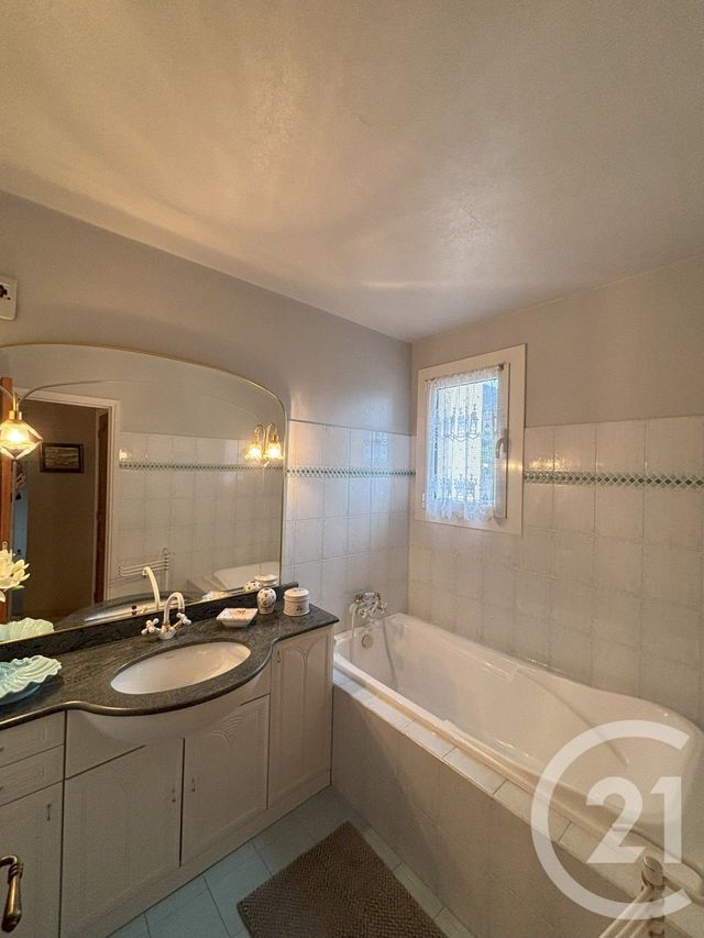 Appartement T3 à louer - 3 pièces - 91,18 m2 - Bastia - 202 - CORSE