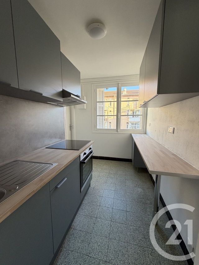 Appartement T3 à louer - 3 pièces - 55 m2 - Bastia - 202 - CORSE