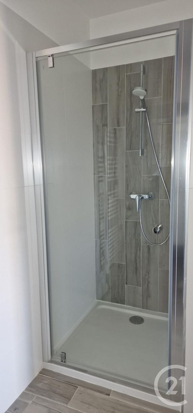 Appartement Studio &agrave; louer - 1 pi&egrave;ce - 32,70 m2 - Furiani - 202 - CORSE