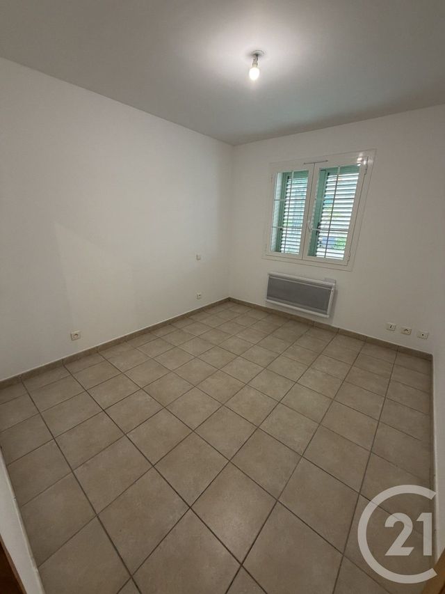 Appartement T4 &agrave; louer - 4 pi&egrave;ces - 72 m2 - Monte - 202 - CORSE