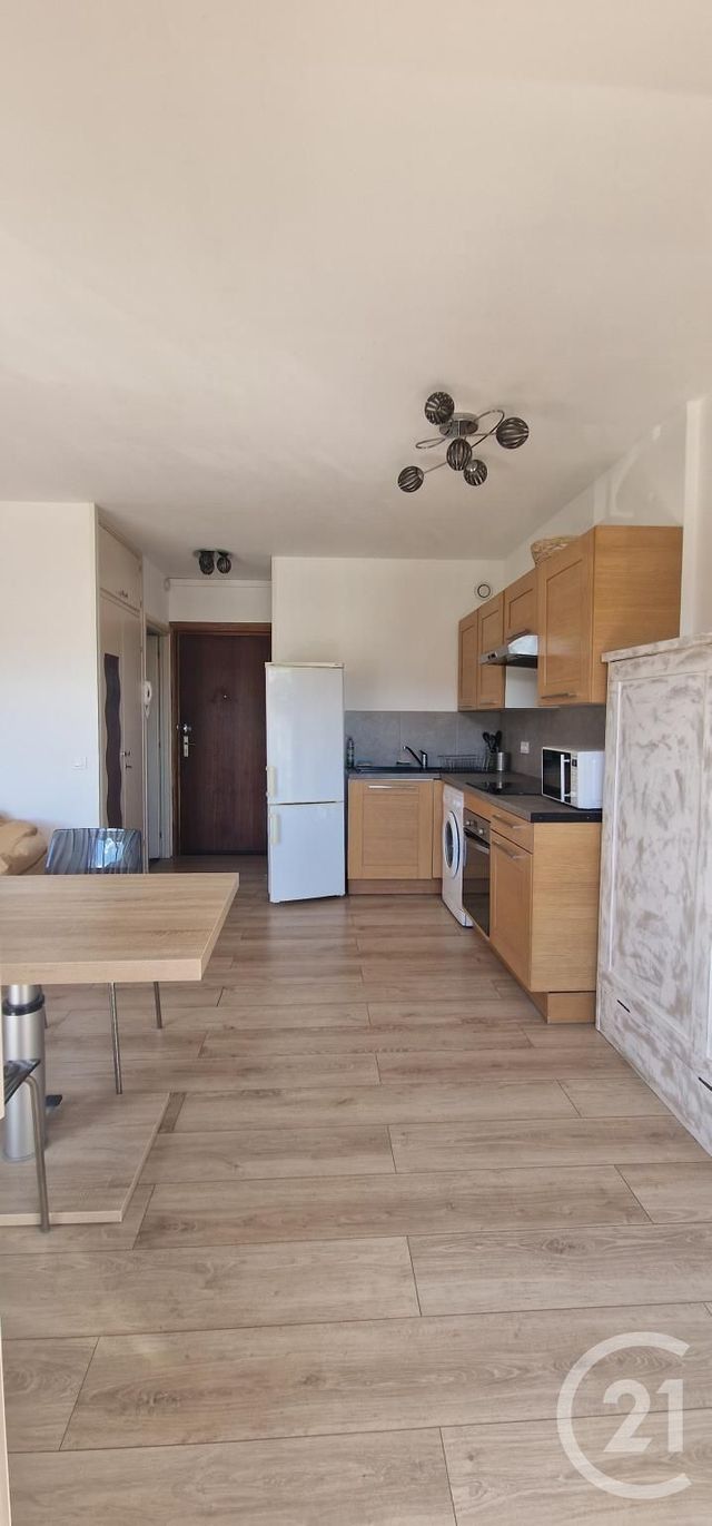 Appartement Studio &agrave; louer - 1 pi&egrave;ce - 30 m2 - Bastia - 202 - CORSE