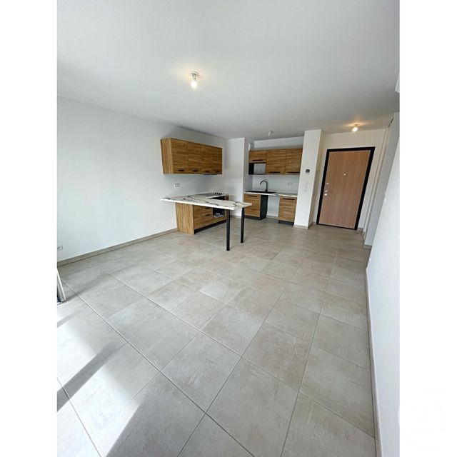 Appartement T2 &agrave; louer - 2 pi&egrave;ces - 44,90 m2 - Vescovato - 202 - CORSE