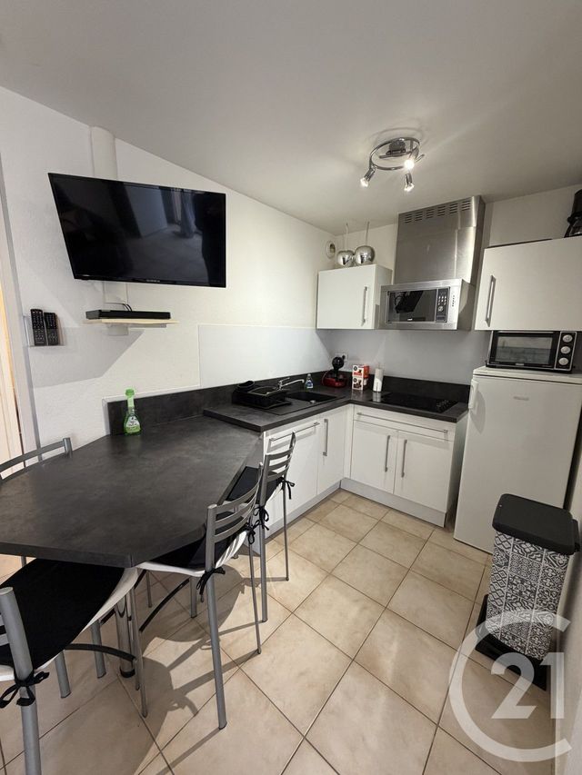 Appartement T2 &agrave; louer - 2 pi&egrave;ces - 45 m2 - Santa Maria Poggio - 202 - CORSE