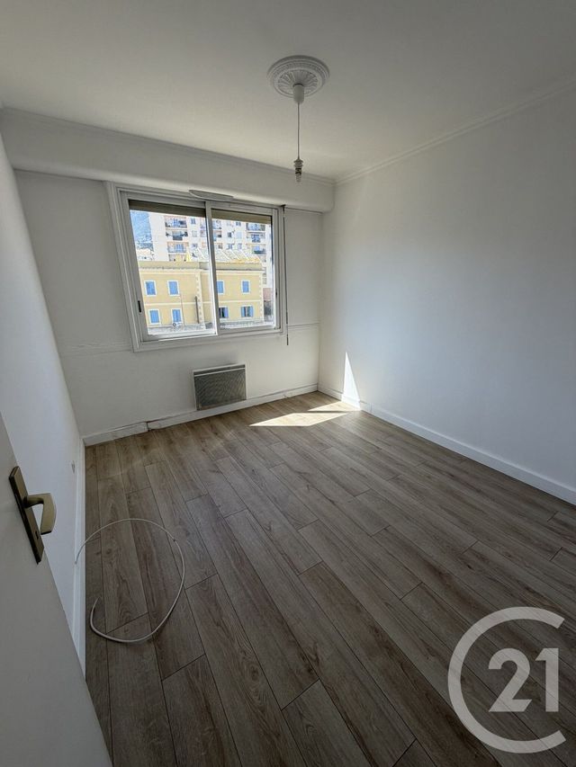 Appartement T3 &agrave; louer - 3 pi&egrave;ces - 68 m2 - Bastia - 202 - CORSE