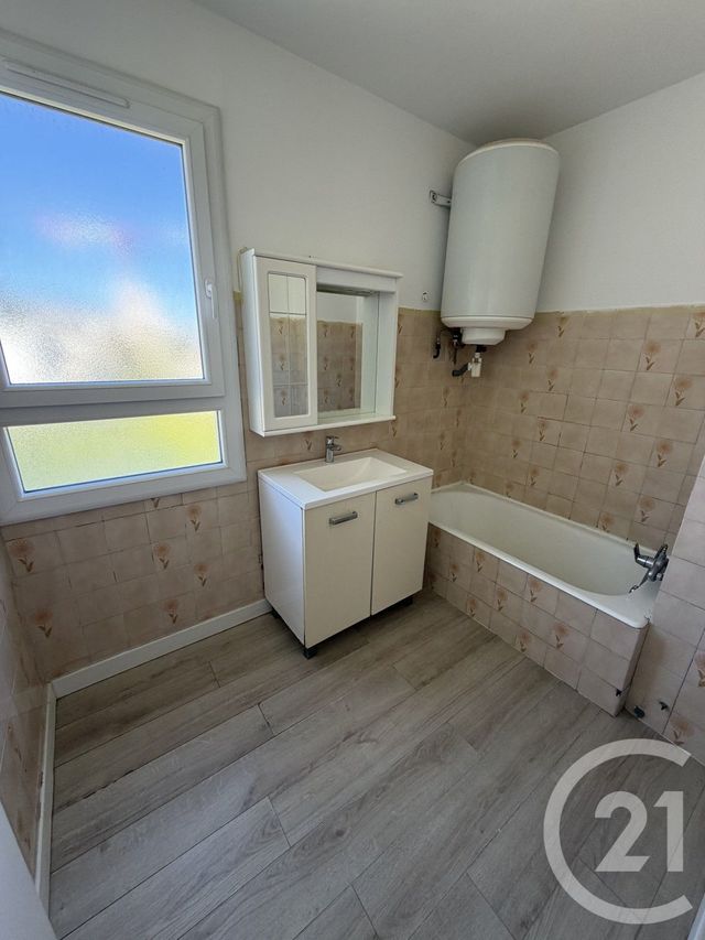 Appartement T3 &agrave; louer - 3 pi&egrave;ces - 68 m2 - Bastia - 202 - CORSE