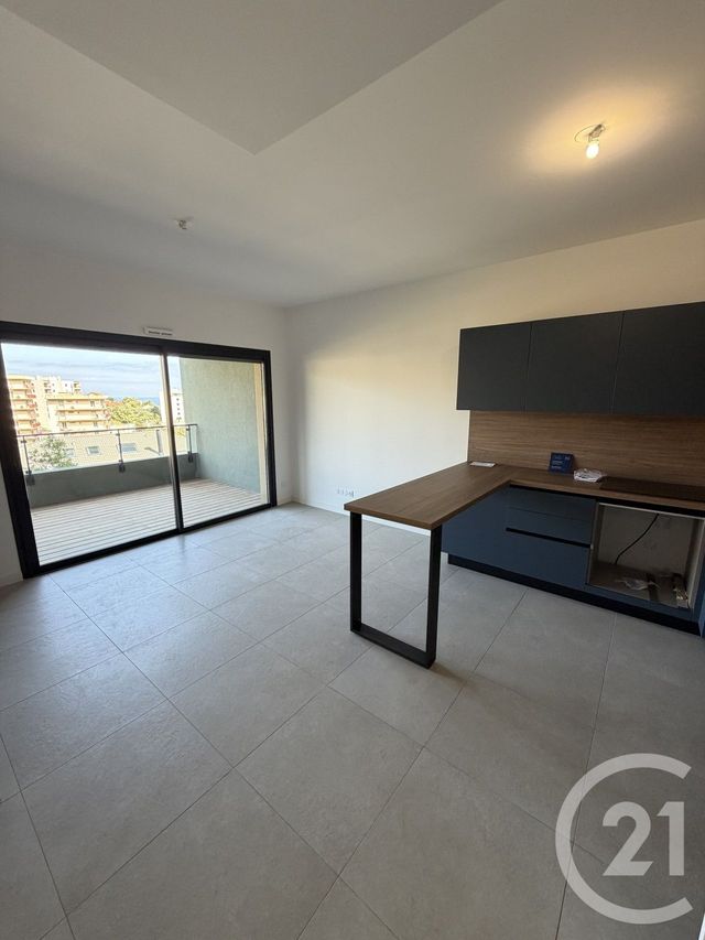 Appartement T2 &agrave; louer - 2 pi&egrave;ces - 43,45 m2 - Bastia - 202 - CORSE