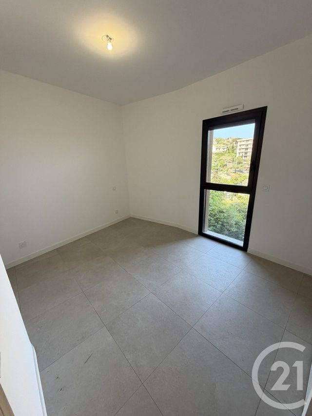 Appartement T2 &agrave; louer - 2 pi&egrave;ces - 43,45 m2 - Bastia - 202 - CORSE