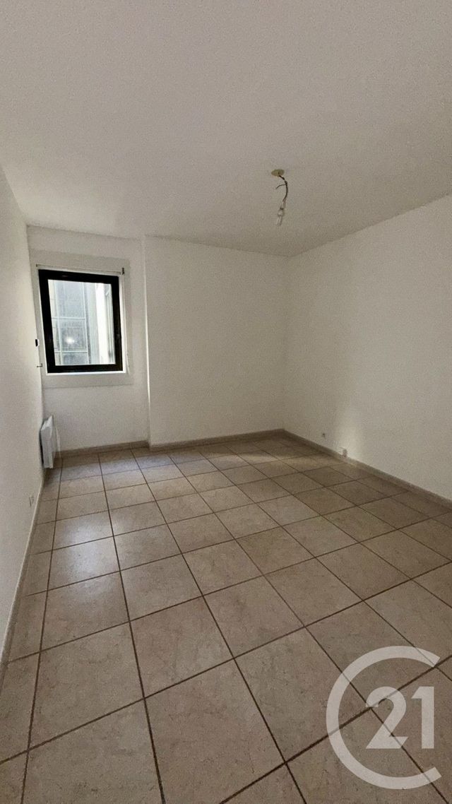 Appartement T4 &agrave; louer - 4 pi&egrave;ces - 110 m2 - Bastia - 202 - CORSE