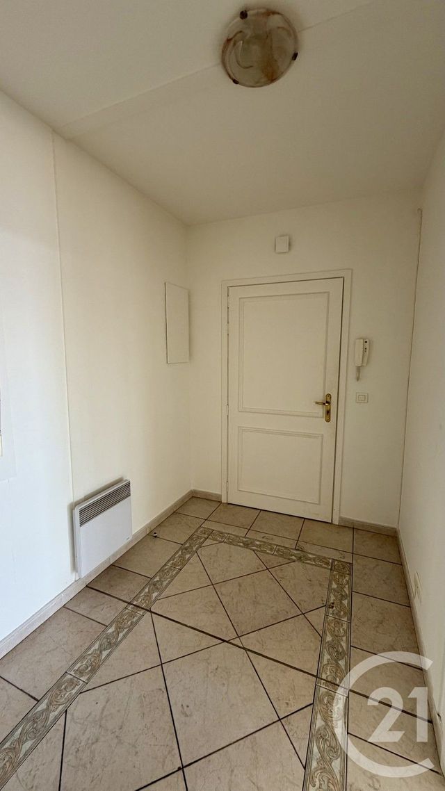 Appartement T4 &agrave; louer - 4 pi&egrave;ces - 110 m2 - Bastia - 202 - CORSE