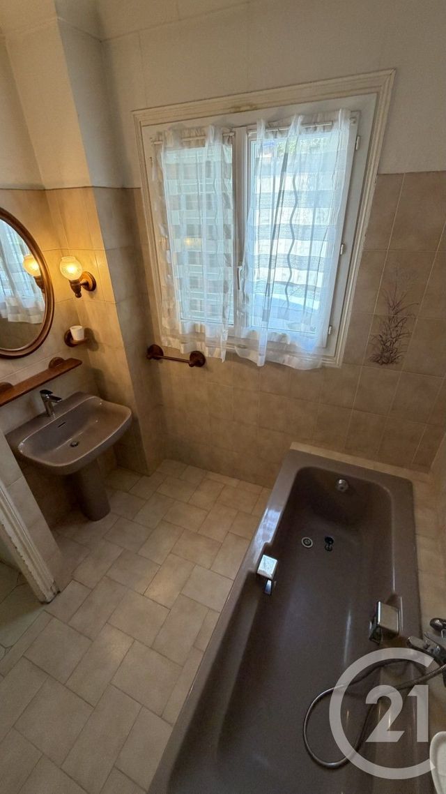 Maison &agrave; louer - 6 pi&egrave;ces - 120 m2 - Bastia - 202 - CORSE