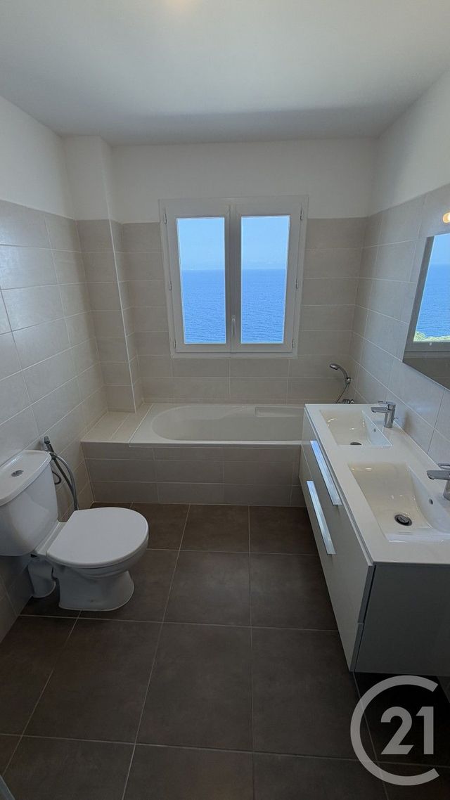 Maison &agrave; louer - 5 pi&egrave;ces - 129,38 m2 - San Martino Di Lota - 202 - CORSE