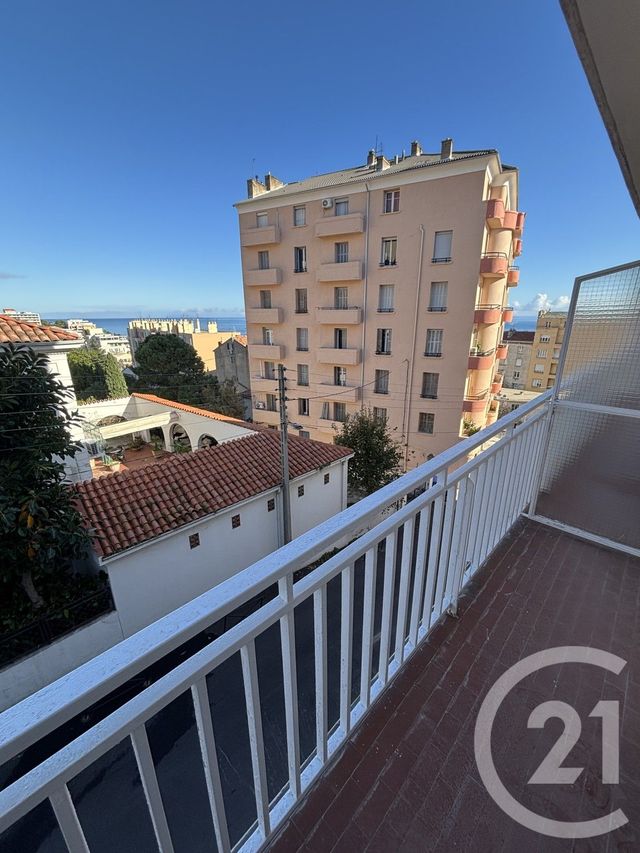 Appartement T3 &agrave; louer - 3 pi&egrave;ces - 66,43 m2 - Bastia - 202 - CORSE
