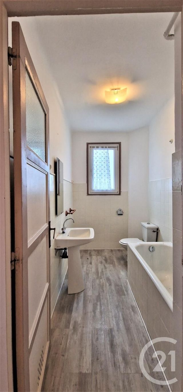 Appartement T3 &agrave; louer - 3 pi&egrave;ces - 68 m2 - Bastia - 202 - CORSE