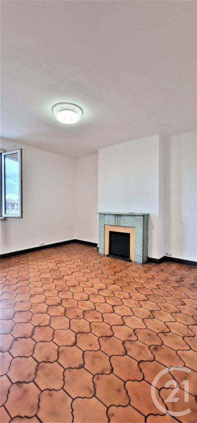 Appartement T3 &agrave; louer - 3 pi&egrave;ces - 68 m2 - Bastia - 202 - CORSE