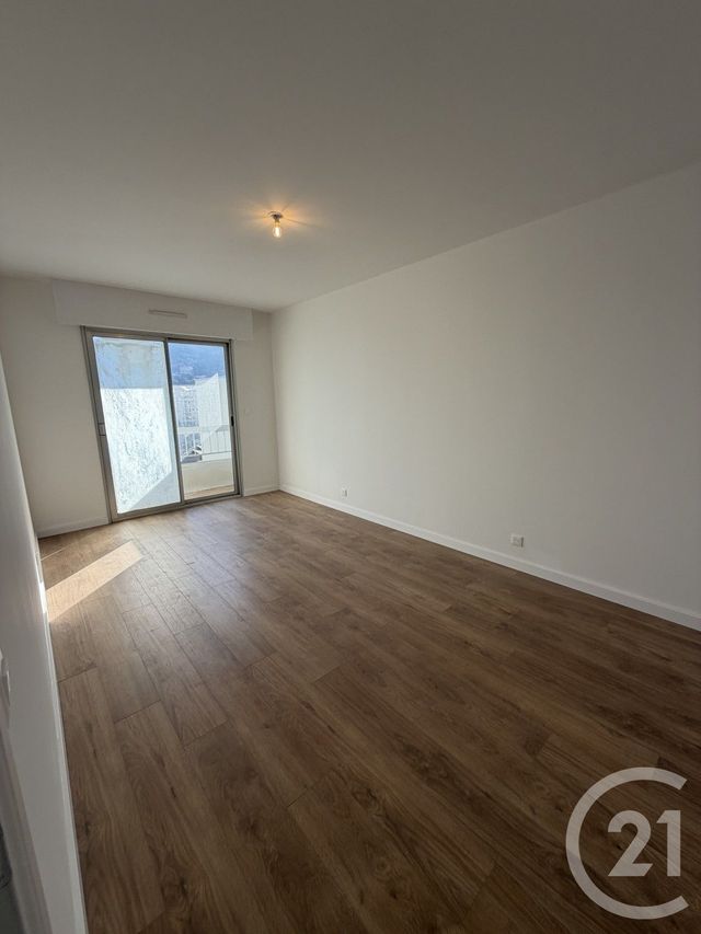 Appartement T3 &agrave; louer - 3 pi&egrave;ces - 80 m2 - Ville Di Pietrabugno - 202 - CORSE