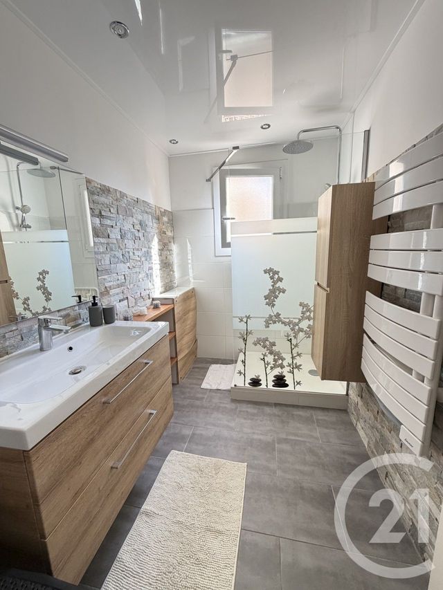 Appartement F1 &agrave; louer - 1 pi&egrave;ce - 35 m2 - Lucciana - 202 - CORSE
