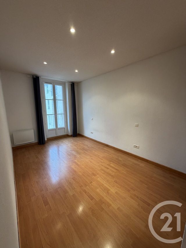 Appartement F3 &agrave; louer - 3 pi&egrave;ces - 76 m2 - Bastia - 202 - CORSE