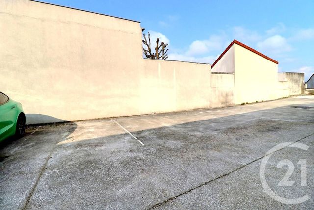 Appartement à vendre - 3 pièces - 65 m2 - Les Lilas - 93 - ILE-DE-FRANCE