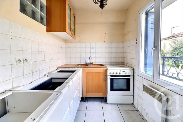 Appartement à vendre - 3 pièces - 65 m2 - Les Lilas - 93 - ILE-DE-FRANCE