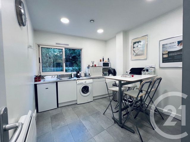 Appartement à vendre - 6 pièces - 122 m2 - Les Lilas - 93 - ILE-DE-FRANCE