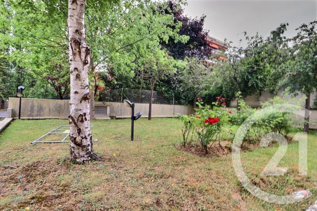 Appartement à vendre - 6 pièces - 122 m2 - Les Lilas - 93 - ILE-DE-FRANCE