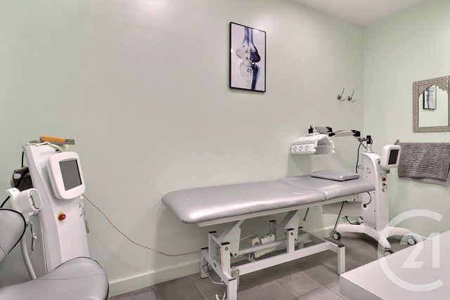 Appartement à vendre - 6 pièces - 122 m2 - Les Lilas - 93 - ILE-DE-FRANCE