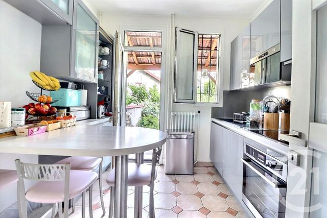 Maison à vendre - 6 pièces - 118 m2 - Noisy Le Sec - 93 - ILE-DE-FRANCE