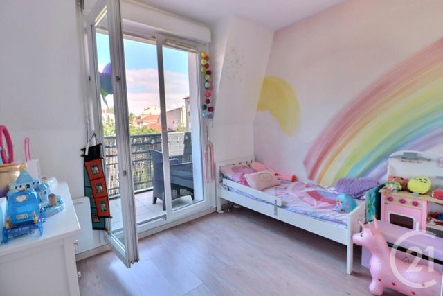 Appartement à vendre - 6 pièces - 103 m2 - Les Lilas - 93 - ILE-DE-FRANCE