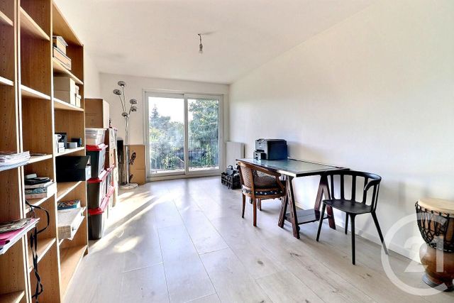 Appartement F4 à vendre - 4 pièces - 113 m2 - Noisy Le Sec - 93 - ILE-DE-FRANCE