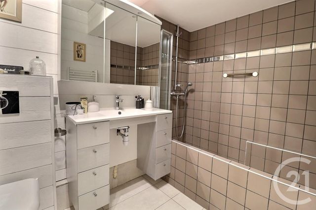 Appartement &agrave; vendre - 4 pi&egrave;ces - 87,68 m2 - Les Lilas - 93 - ILE-DE-FRANCE