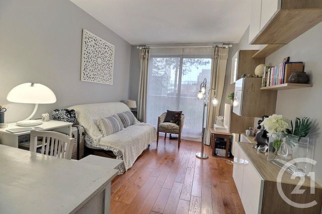 Appartement &agrave; vendre - 4 pi&egrave;ces - 87,68 m2 - Les Lilas - 93 - ILE-DE-FRANCE