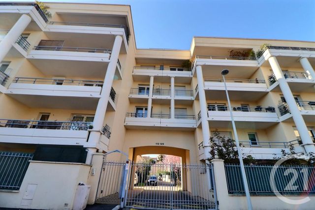 Appartement F4 &agrave; vendre - 4 pi&egrave;ces - 80,15 m2 - Bagnolet - 93 - ILE-DE-FRANCE