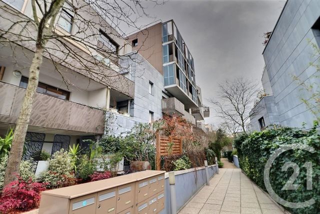 Appartement &agrave; vendre - 3 pi&egrave;ces - 70 m2 - Les Lilas - 93 - ILE-DE-FRANCE