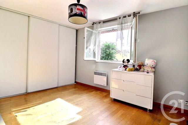 Appartement &agrave; vendre - 4 pi&egrave;ces - 92,30 m2 - Les Lilas - 93 - ILE-DE-FRANCE