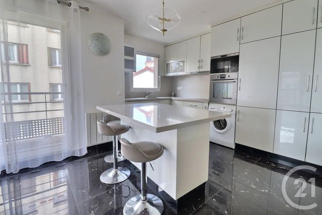 Appartement &agrave; vendre - 5 pi&egrave;ces - 105 m2 - Les Lilas - 93 - ILE-DE-FRANCE