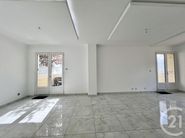 Maison a vendre  - 5 pièce(s) - 185.7 m2 - Surfyn