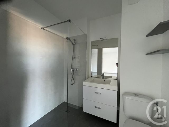 Appartement F2 &agrave; louer - 2 pi&egrave;ces - 41,80 m2 - Nice - 06 - PROVENCE-ALPES-COTE-D-AZUR