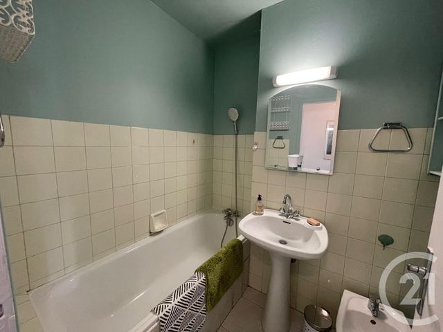 Appartement F2 &agrave; louer - 2 pi&egrave;ces - 55,77 m2 - Nice - 06 - PROVENCE-ALPES-COTE-D-AZUR