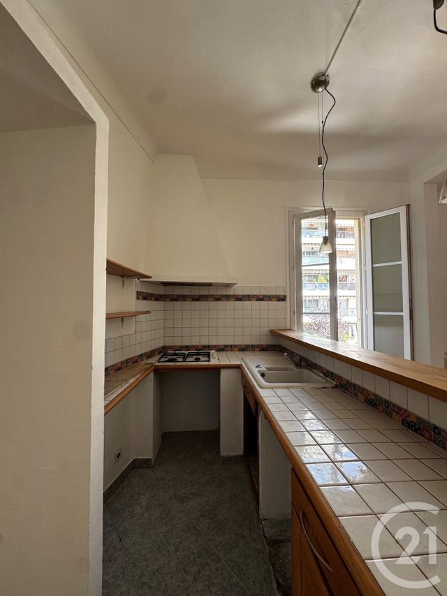 Appartement F3 &agrave; louer - 3 pi&egrave;ces - 60,47 m2 - Nice - 06 - PROVENCE-ALPES-COTE-D-AZUR