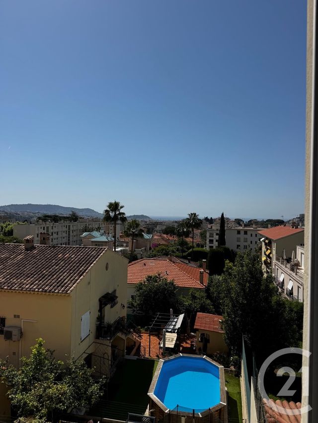 Appartement F3 &agrave; louer - 3 pi&egrave;ces - 60,47 m2 - Nice - 06 - PROVENCE-ALPES-COTE-D-AZUR