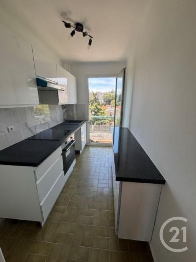 Appartement F3 &agrave; louer - 3 pi&egrave;ces - 52,45 m2 - Nice - 06 - PROVENCE-ALPES-COTE-D-AZUR