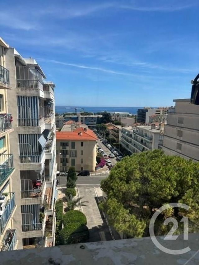 Appartement F3 &agrave; louer - 3 pi&egrave;ces - 52,45 m2 - Nice - 06 - PROVENCE-ALPES-COTE-D-AZUR