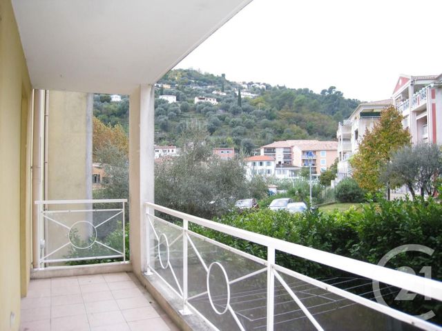 Appartement F2 &agrave; louer - 2 pi&egrave;ces - 42,43 m2 - St Andre De La Roche - 06 - PROVENCE-ALPES-COTE-D-AZUR